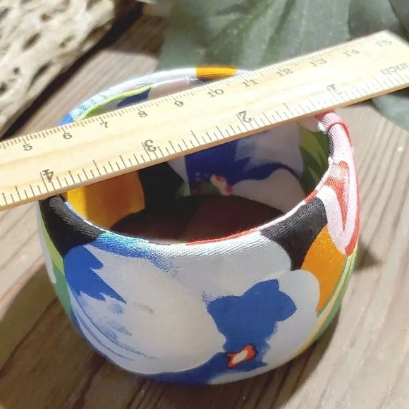 Vintage Y2K Tropical Flowers Cotton Fabric Covered Wide Bangle Bracelet - Picture 8 of 10